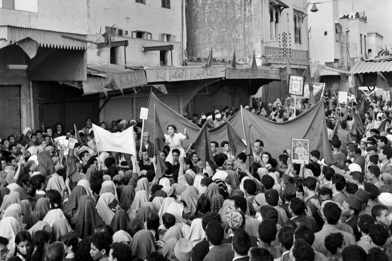 صورة تاريخية لإعلان استقلال المغرب، 1956